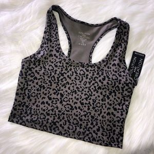 Women’s leopard workout top